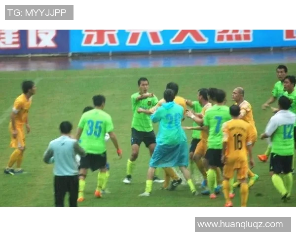 香港足球明星队精彩比赛录像回顾与分析分享